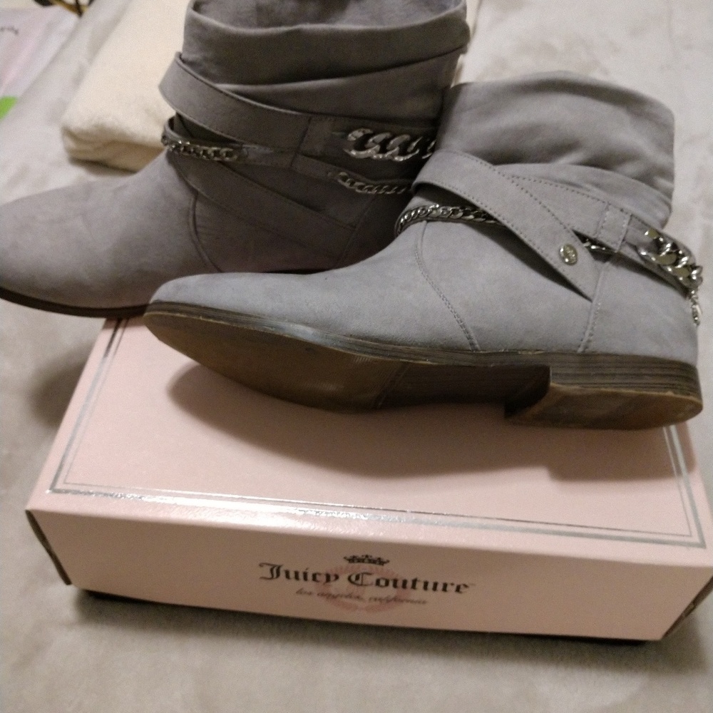 Juice Couture gray booties